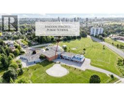 304 Bluevale Street Unit# B, Waterloo, ON N2J4G3 Photo 40