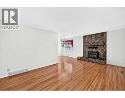 1040 Motherwell Road NE - photo 14