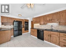 1040 Motherwell Road NE - photo 9