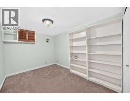1040 Motherwell Road NE - photo 33
