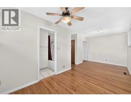 1040 Motherwell Road NE - photo 21