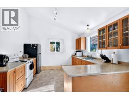 9524 Tranquille Criss Creek Road, Kamloops, BC V2B6B8 Photo 21