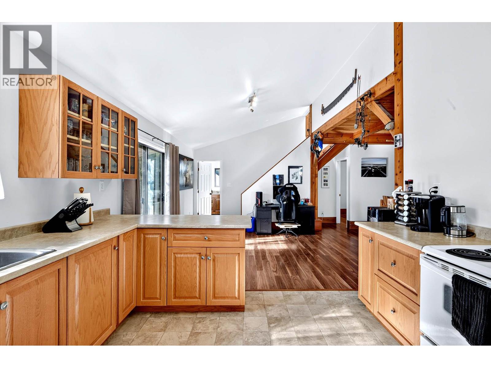 9524 Tranquille Criss Creek Road - 23