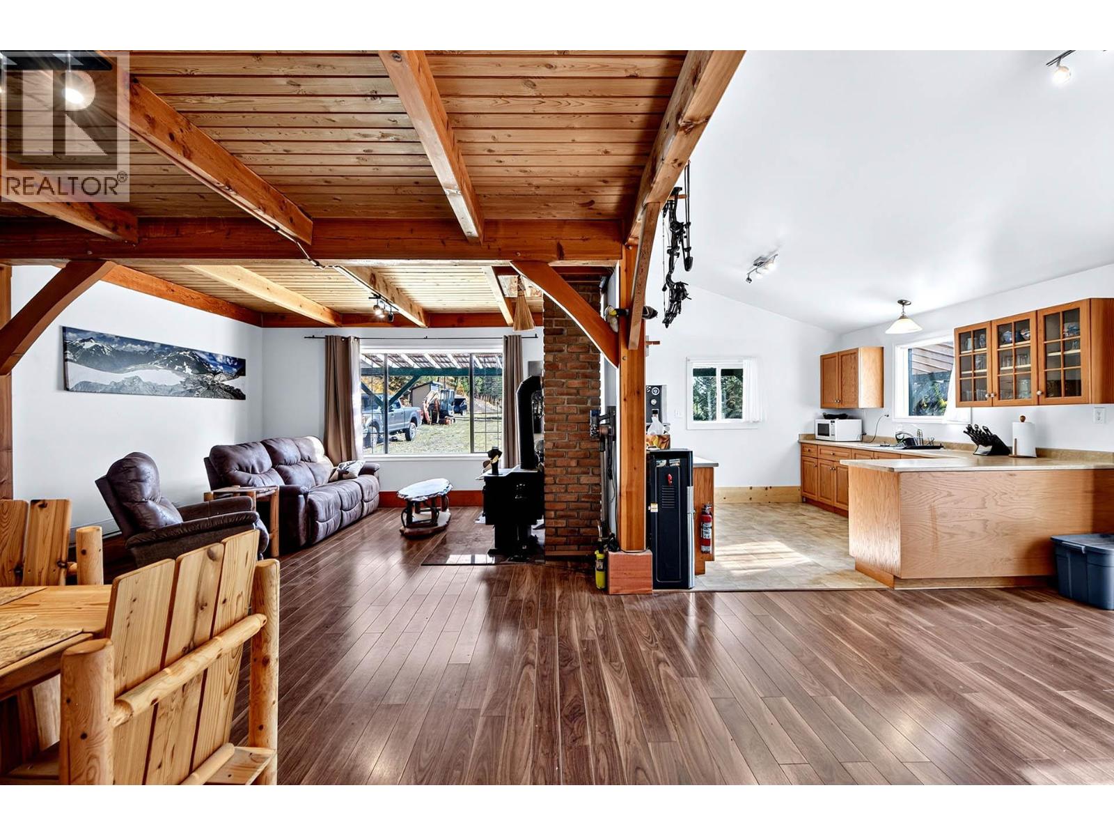 9524 Tranquille Criss Creek Road - 27