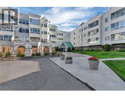 404 1329 KLO Road, Kelowna