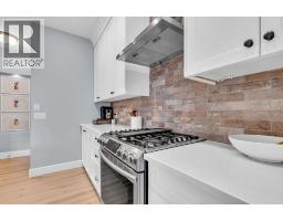 1, 309 12 Avenue NE - photo 6