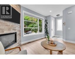 1, 309 12 Avenue NE - photo 3