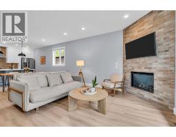1, 309 12 Avenue NE - photo 5