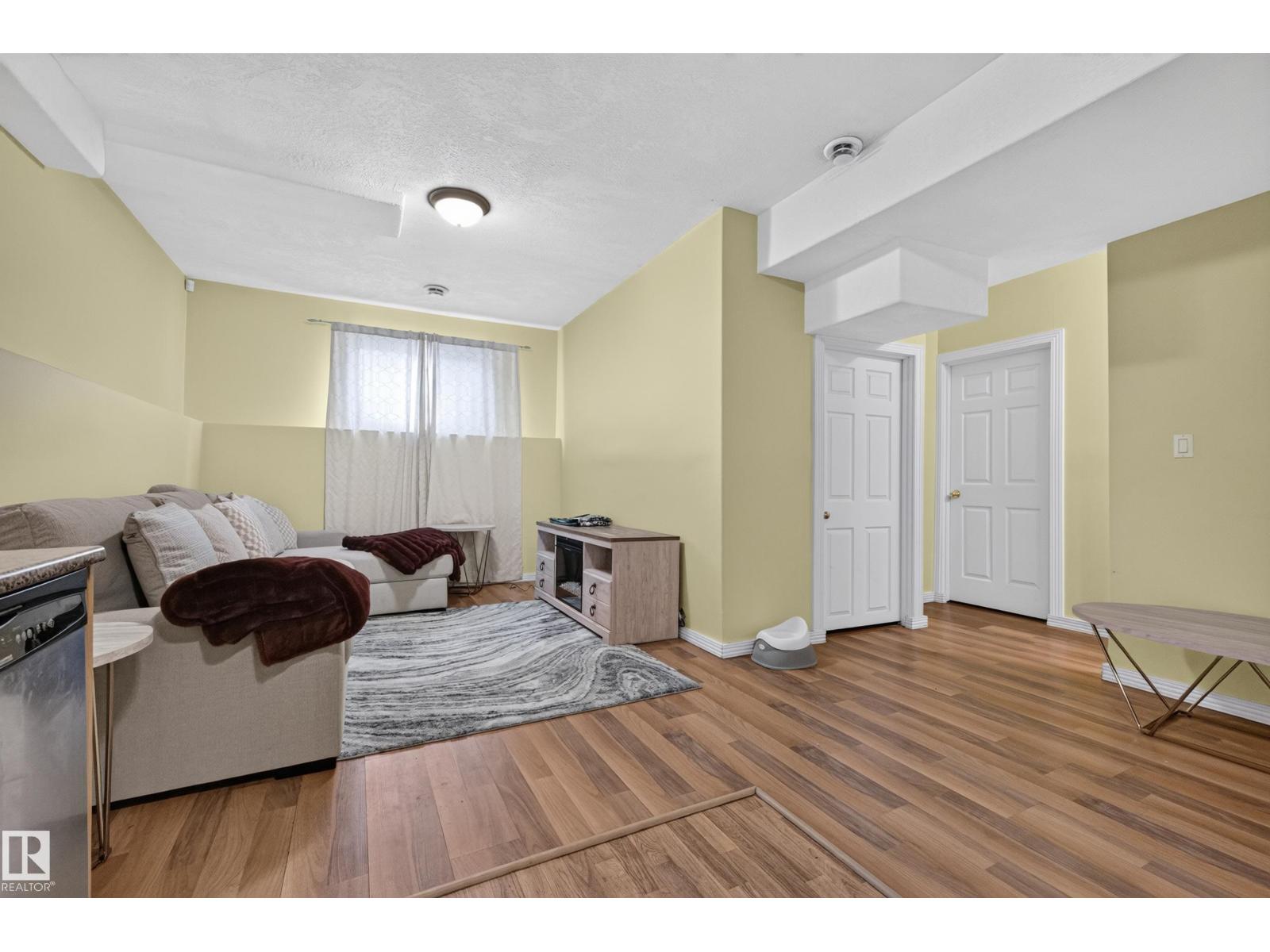 7718 166A AV NW - 40