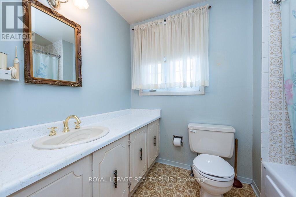 19 MACDOUGALL DRIVE - 26