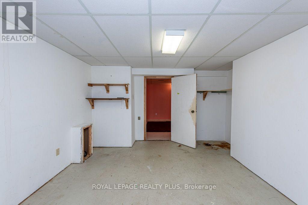 19 MACDOUGALL DRIVE - 31
