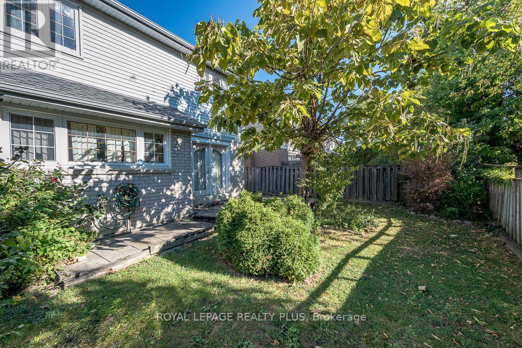 19 Macdougall Drive, Brampton, ON photo 34
