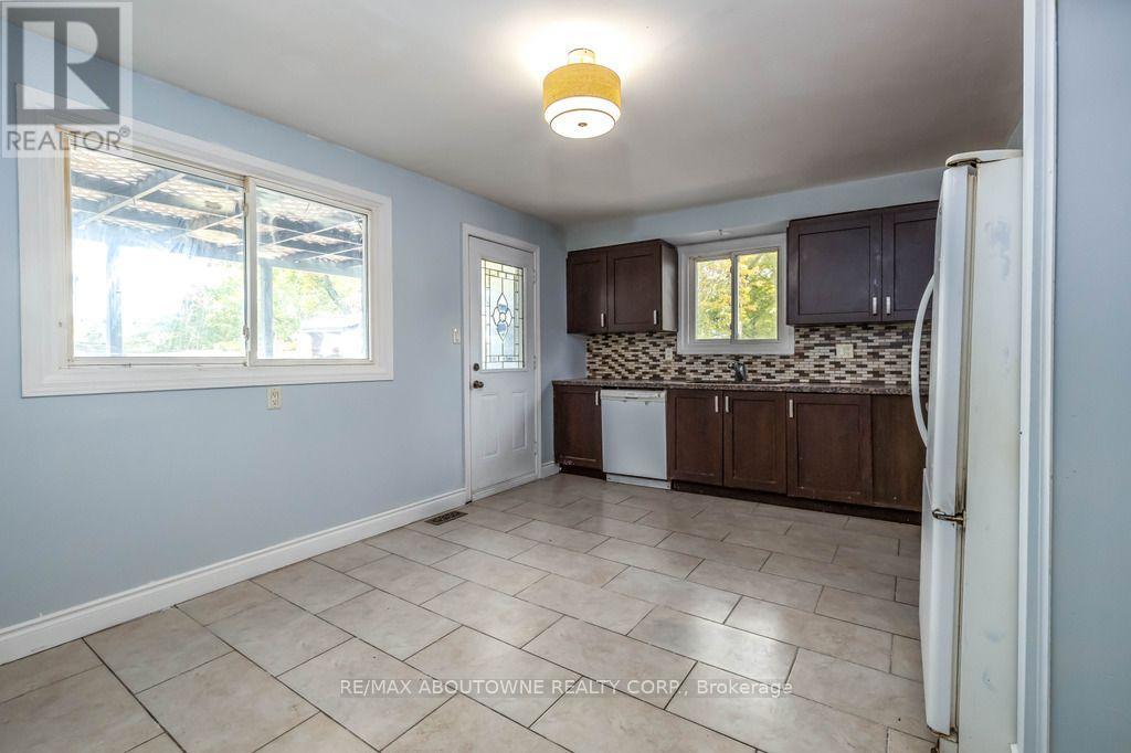 4 Glamis Court, Hamilton, ON photo 20