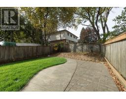 4 Glamis Court, Hamilton, ON L9C6B3 Photo 11