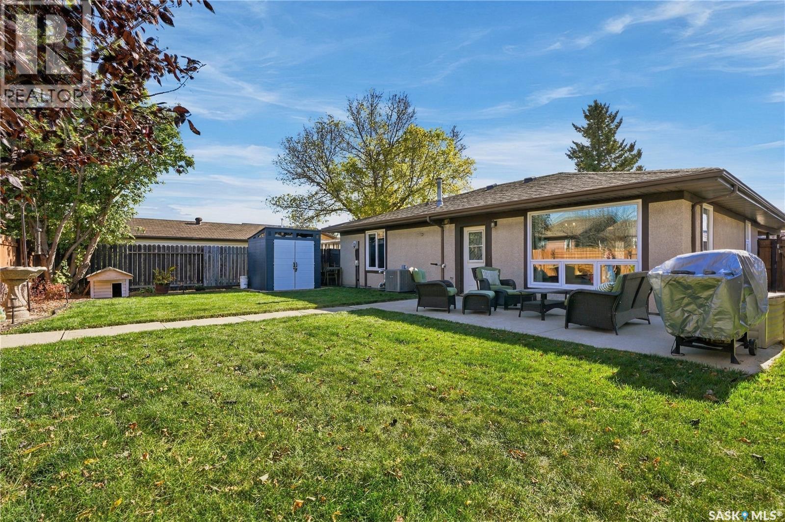 2001 9th AVENUE - 33