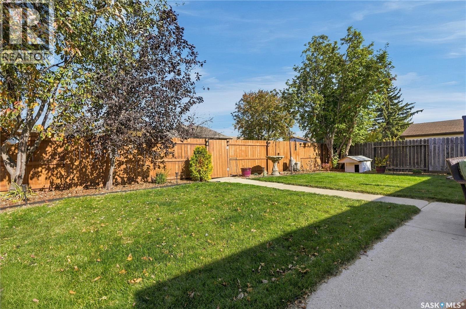 2001 9th AVENUE - 37