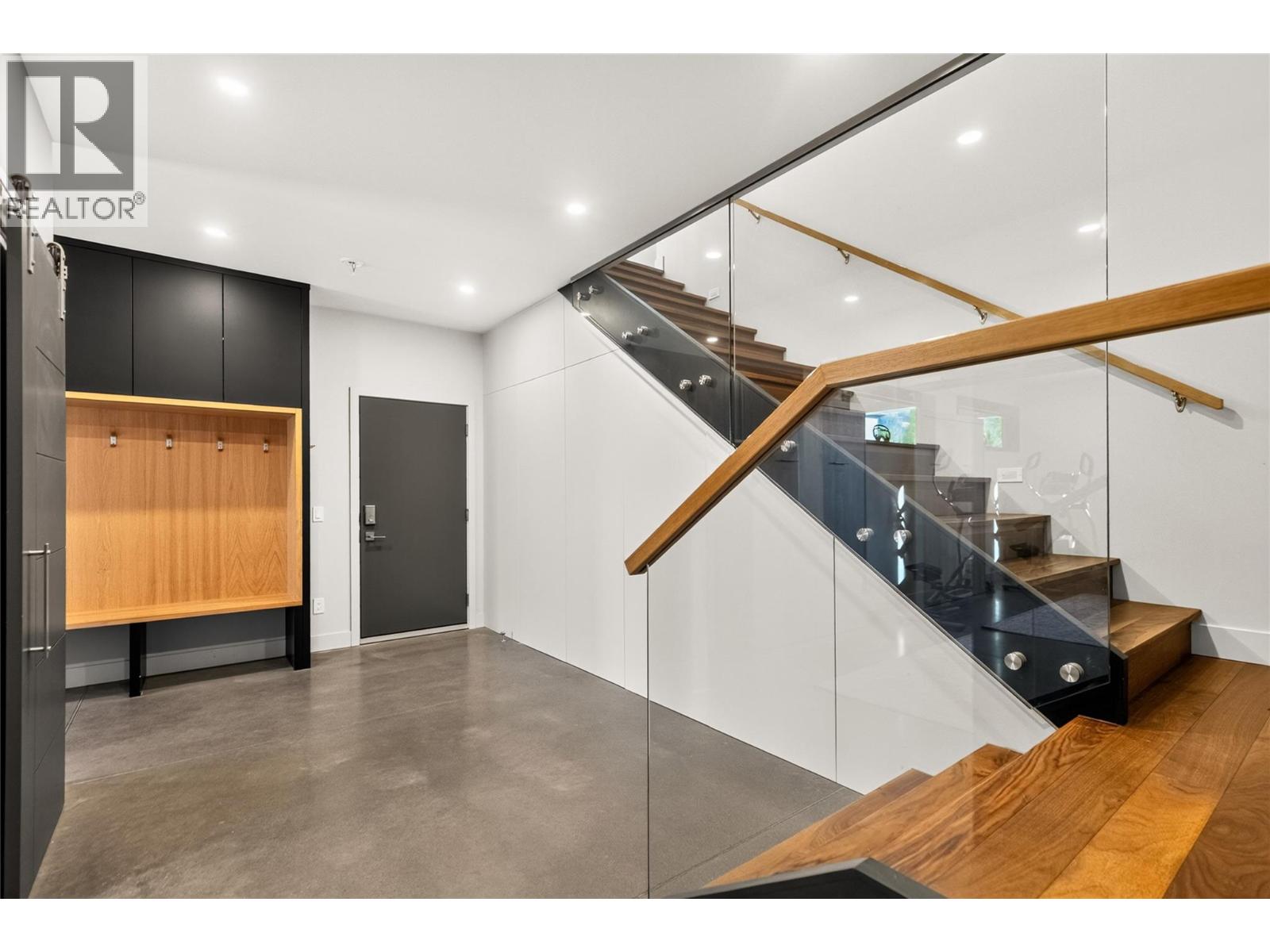 1 Huckleberry Place - 14