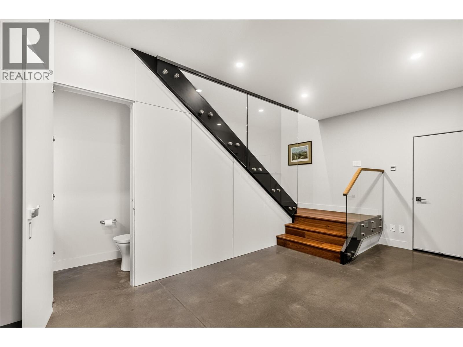 1 Huckleberry Place - 15