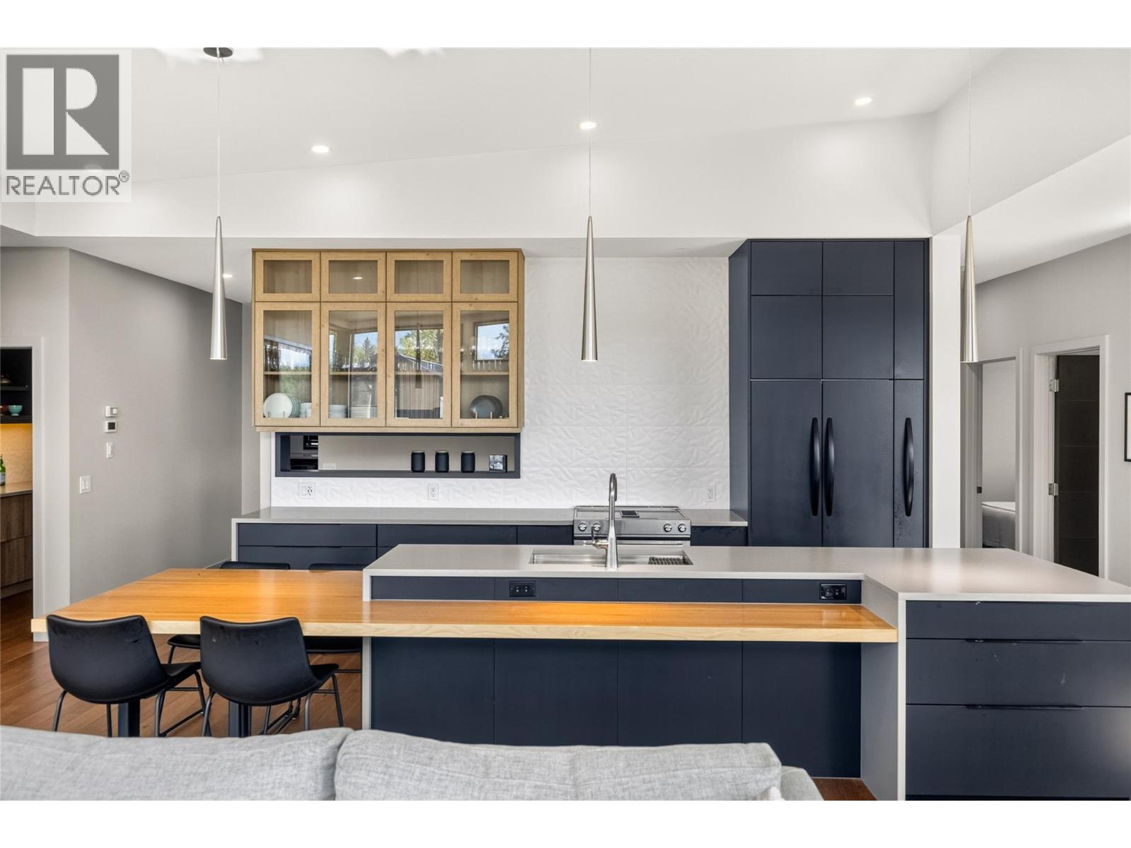 1 Huckleberry Place - 37