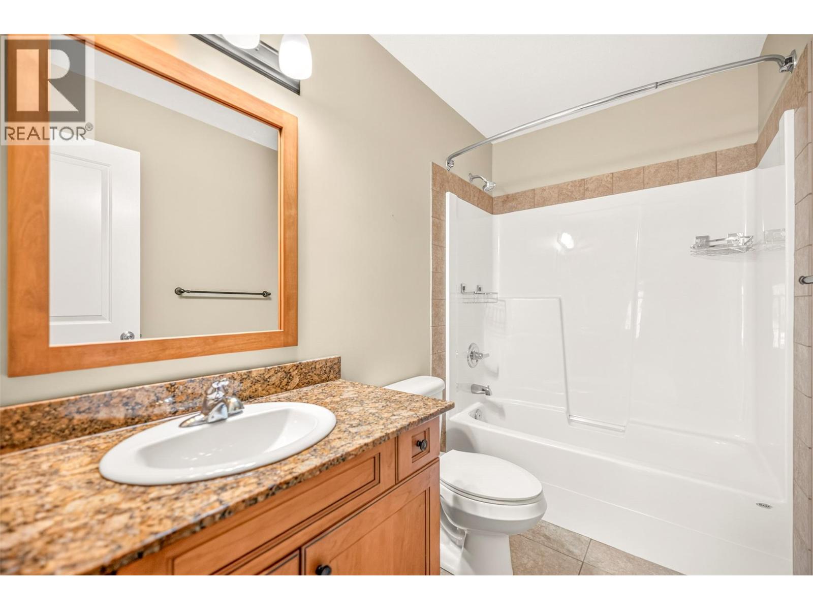 #210 1330 Whitewood Crescent - 19