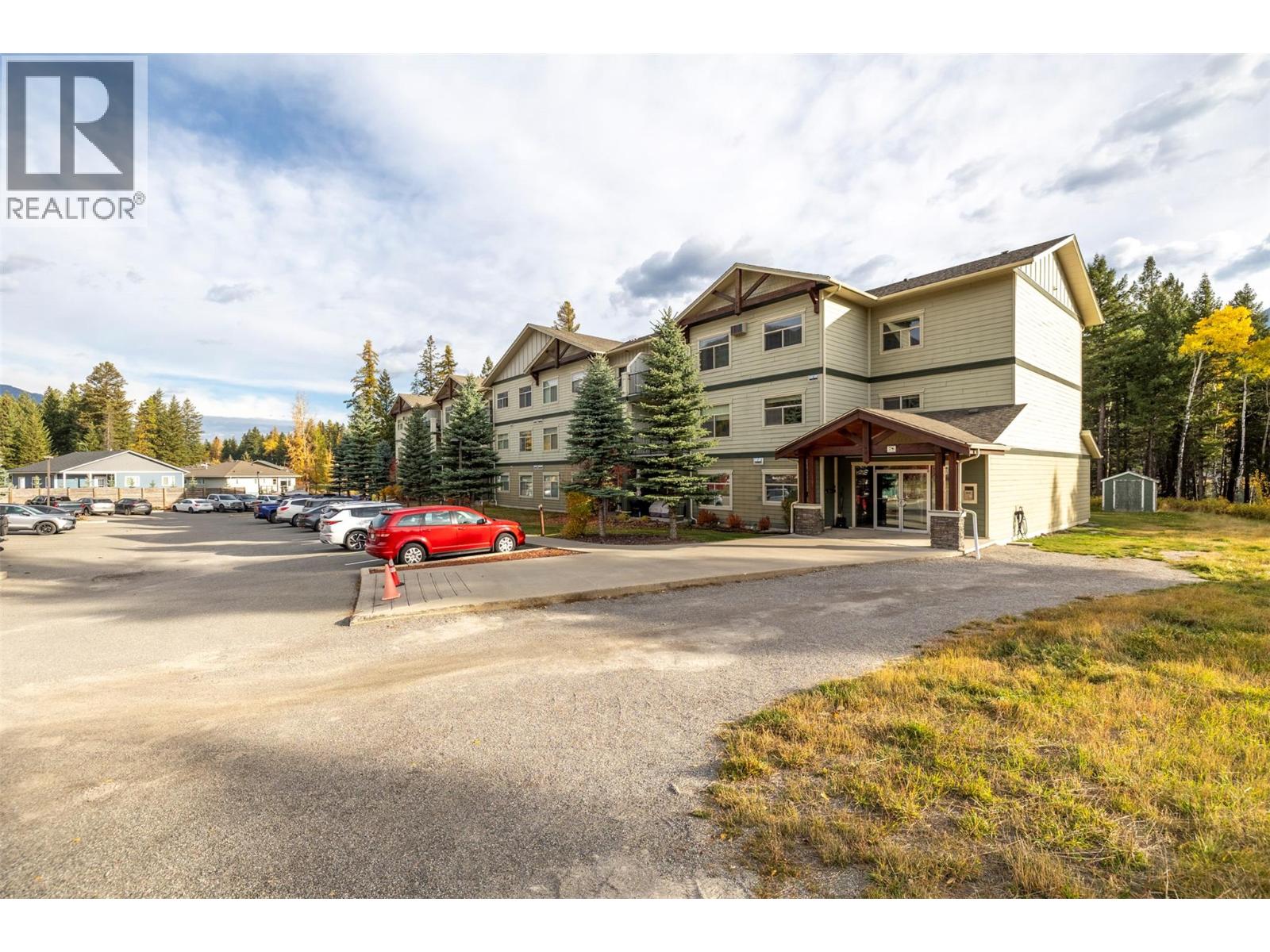 #210 1330 Whitewood Crescent - 37