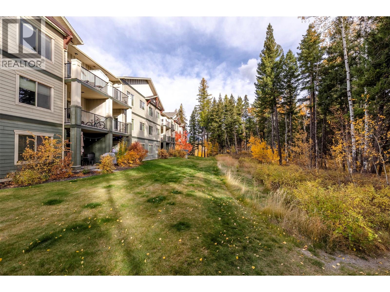 #210 1330 Whitewood Crescent - 42