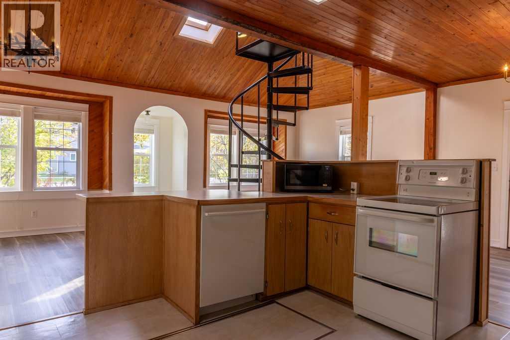 10714 92 Street - 24