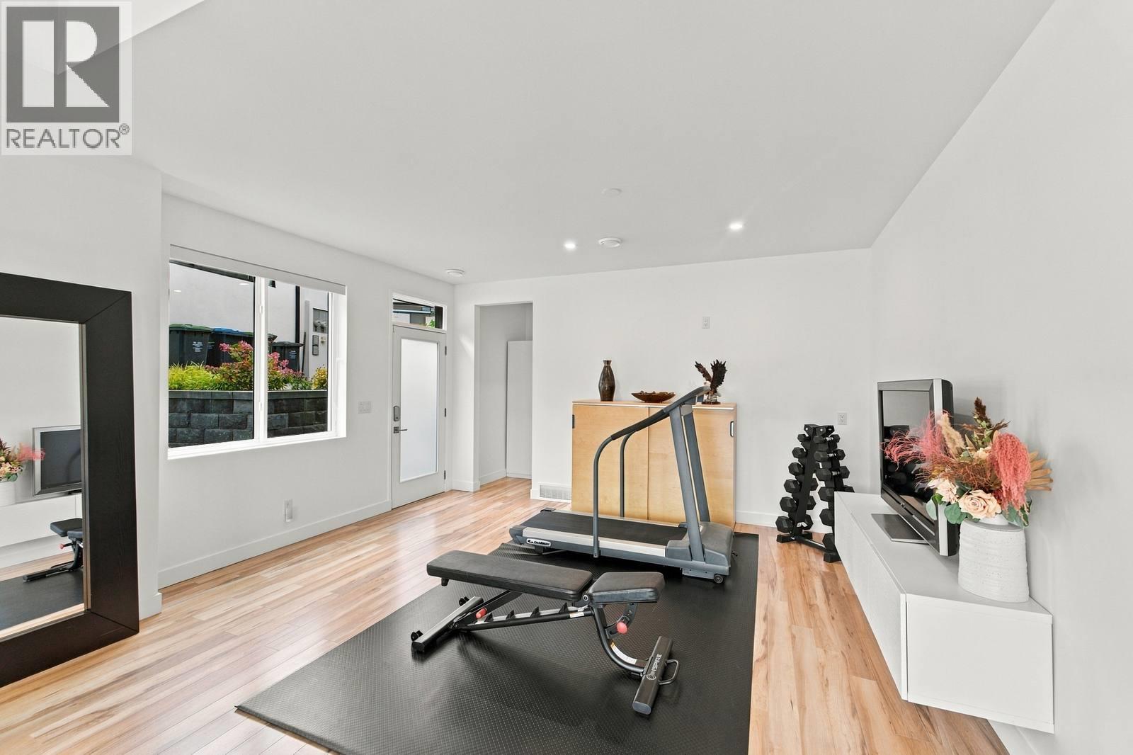  3671 McKinley Beach Drive, Kelowna