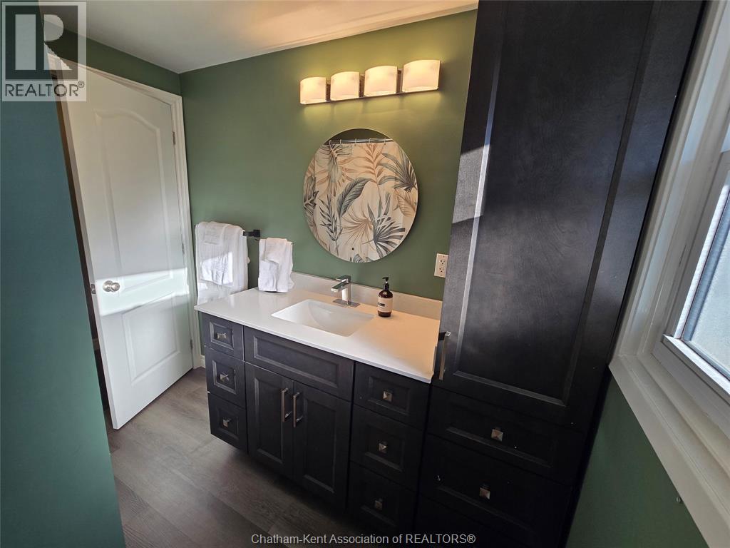 184 CHIPPEWA DRIVE - 32