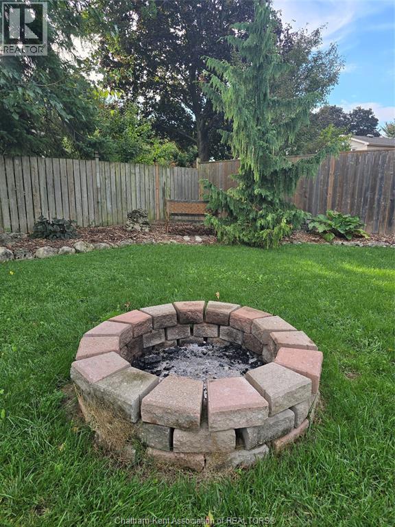 184 CHIPPEWA DRIVE - 44
