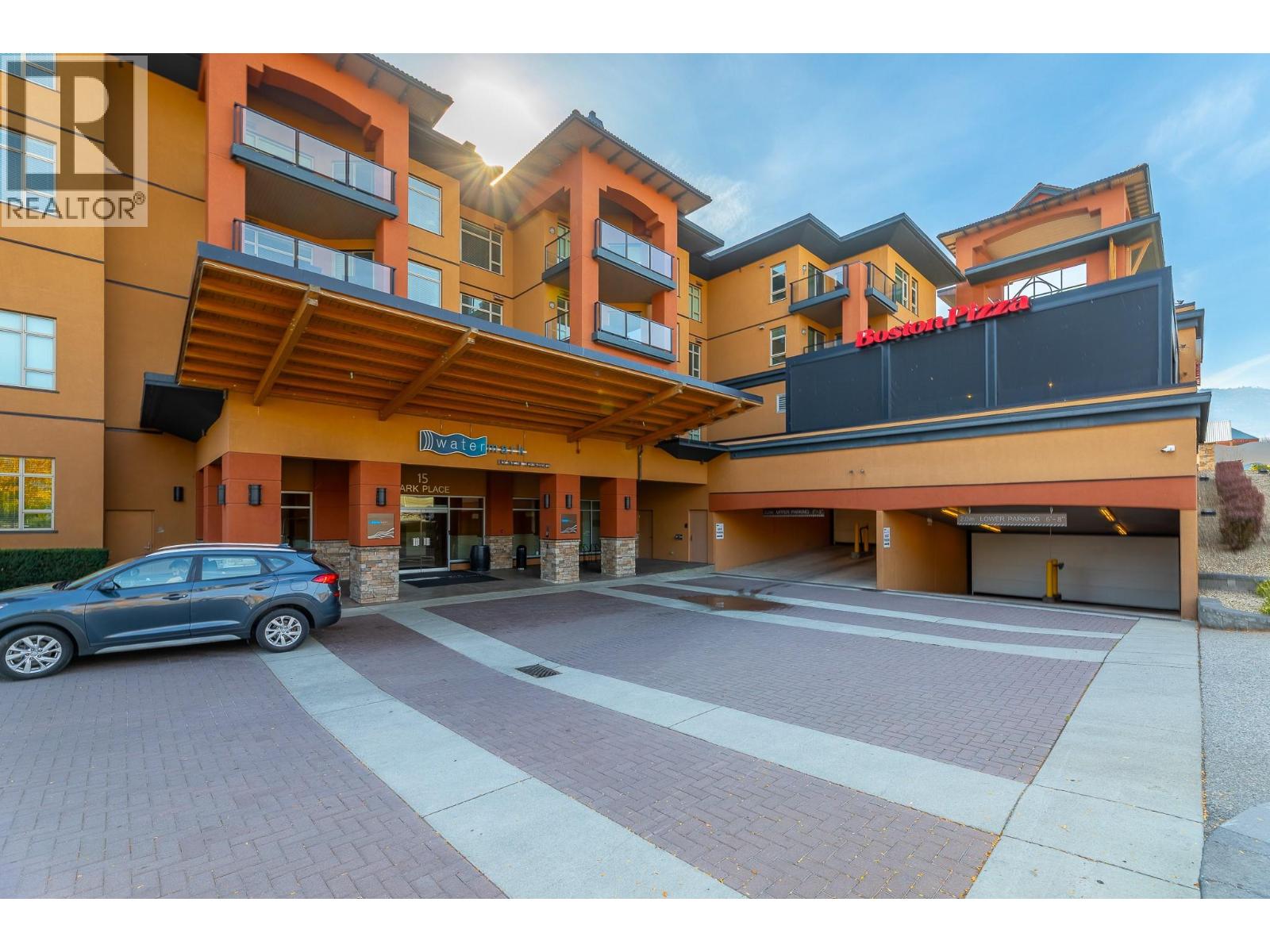 209 15 PARK Place, Osoyoos - Image 1