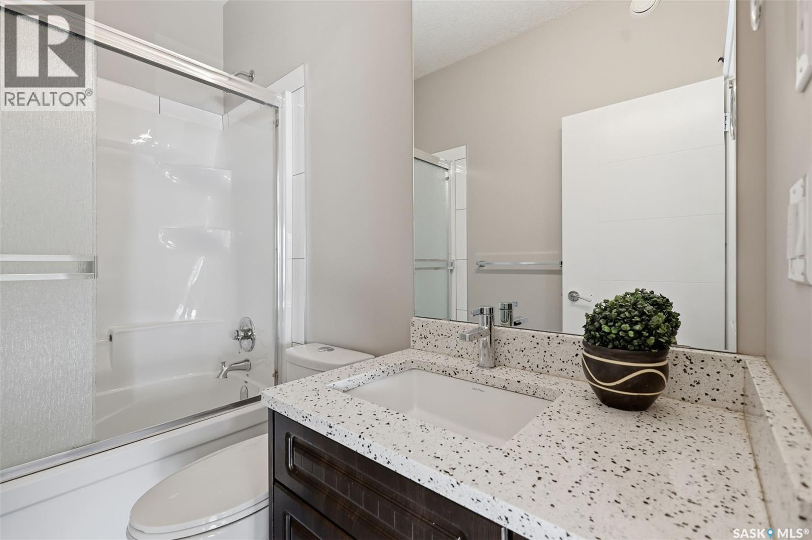 203 Burgess BAY, Saskatoon — photo 19