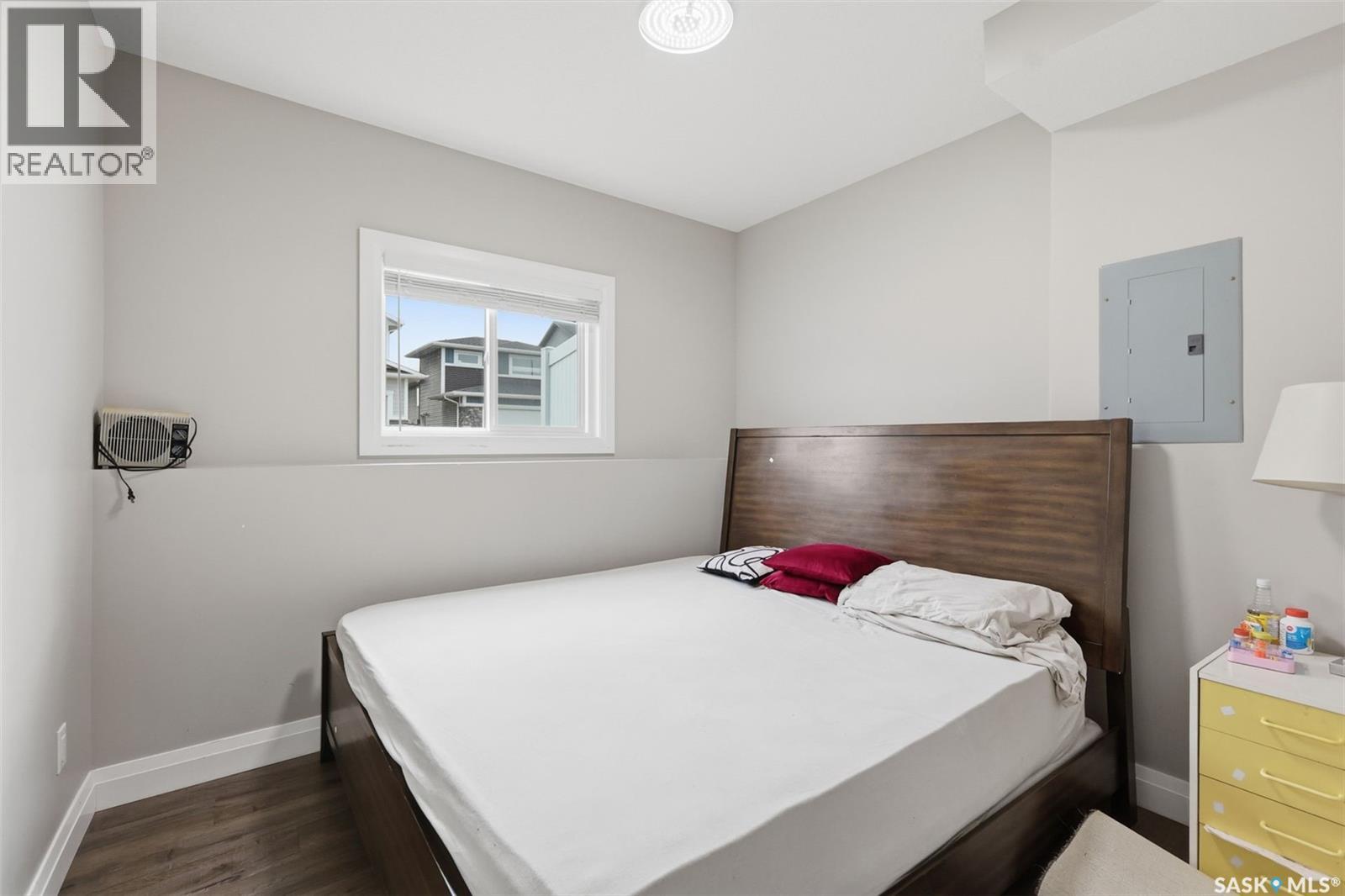 203 Burgess BAY - 29