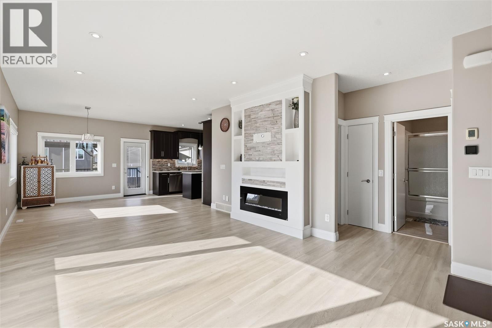 203 Burgess BAY - 7