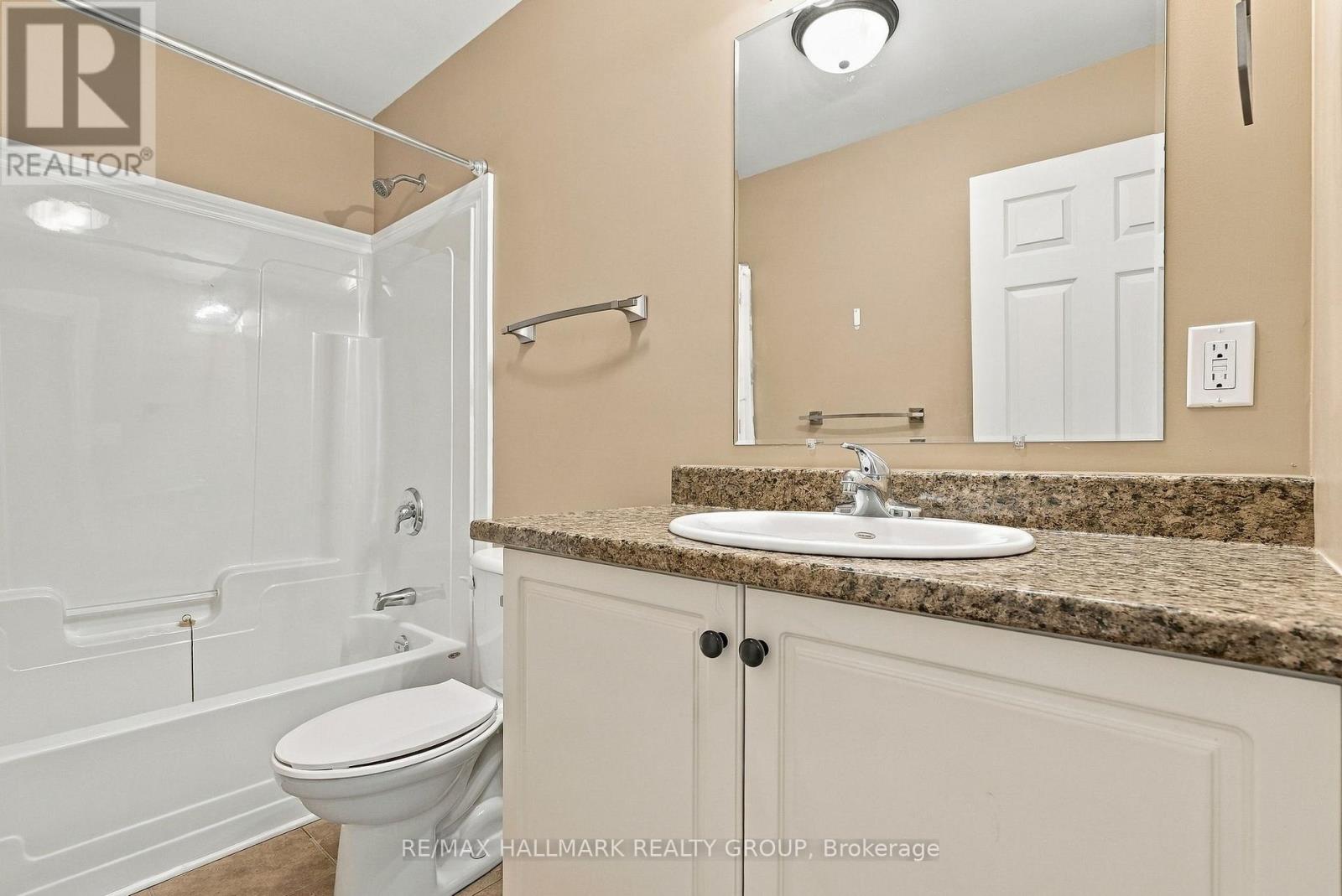 12 RED OAK DRIVE - 17