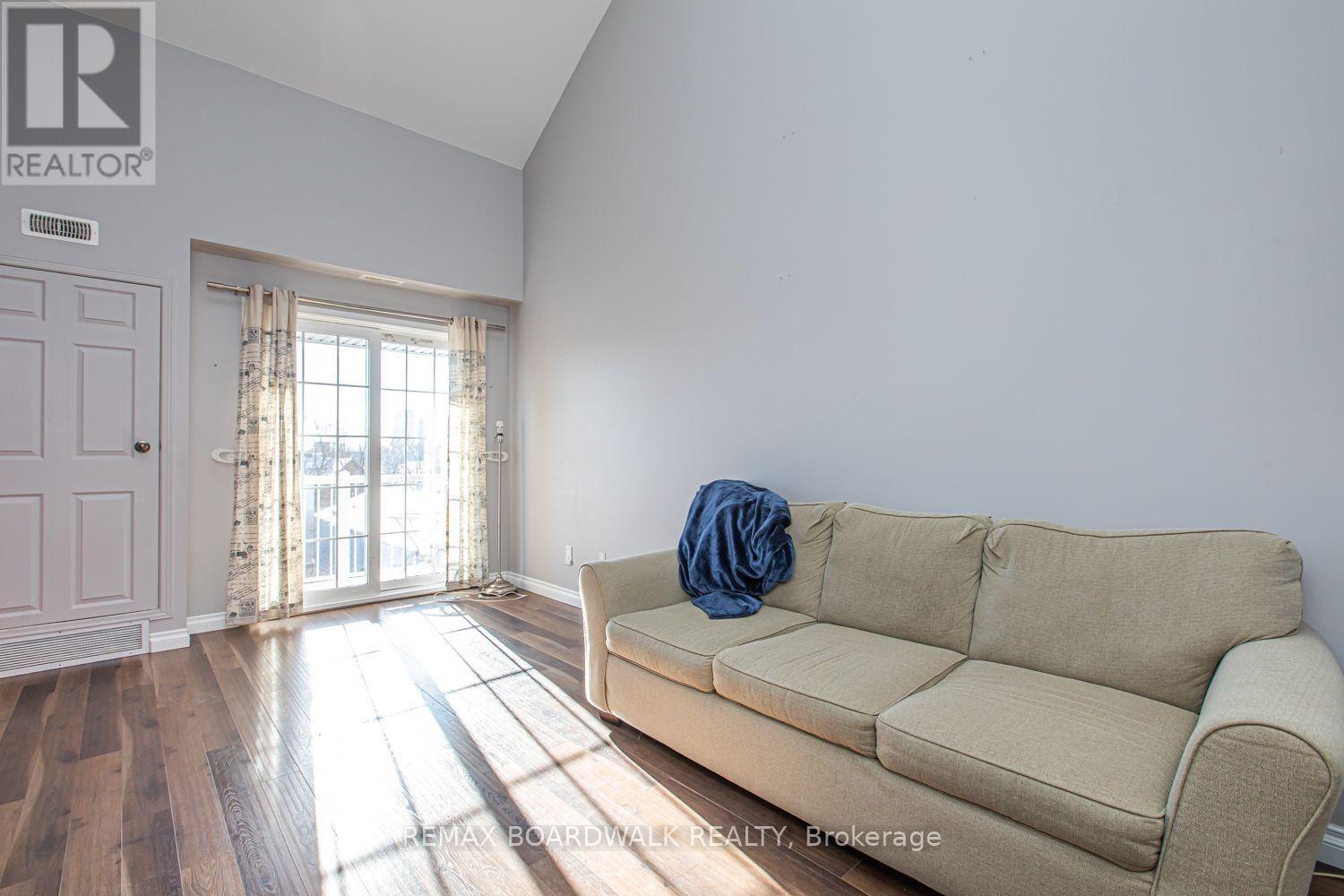 6 - 130 ROCHESTER STREET, Ottawa — photo 7