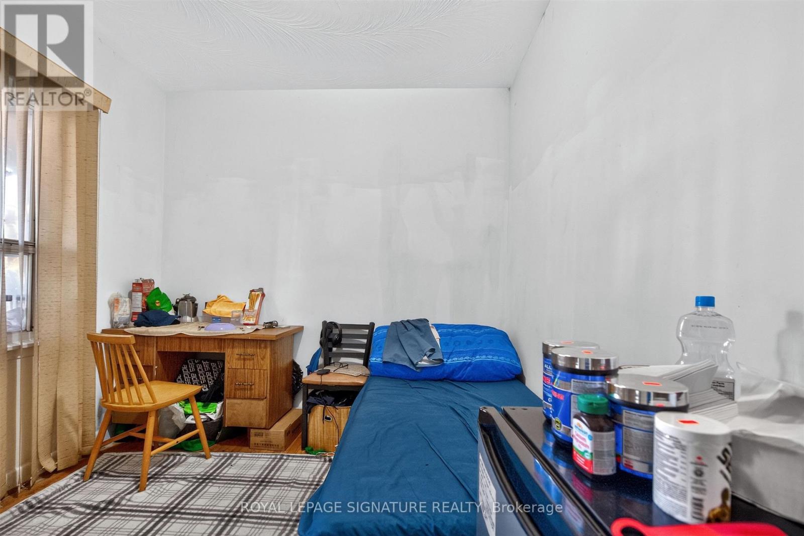 212 Lippincott Street, Toronto, ON photo 14