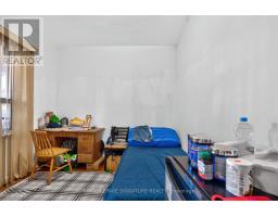 Bedroom 4 - 212 Lippincott Street, Toronto, ON M5S2P5 Photo 14