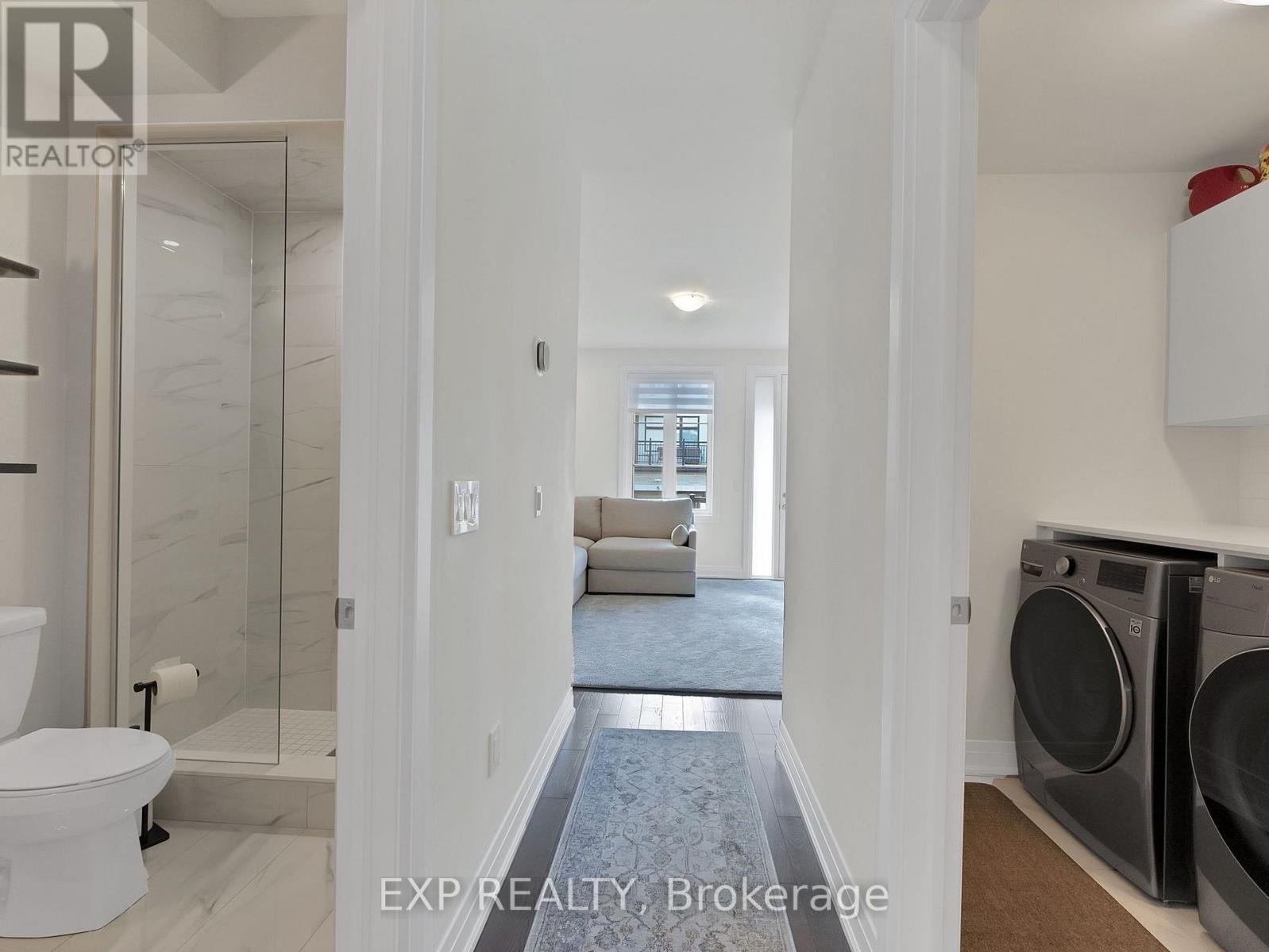 209 Vermont Avenue, Newmarket, ON photo 17