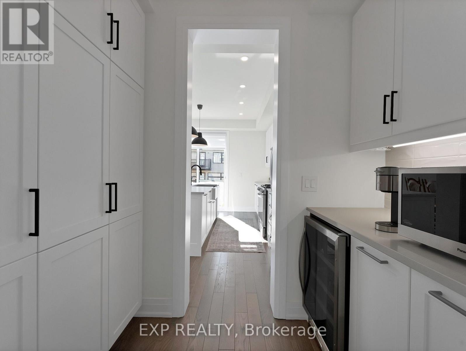 209 Vermont Avenue, Newmarket, ON photo 26