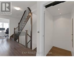 209 Vermont Avenue, Newmarket, ON L3X0M7 Photo 21