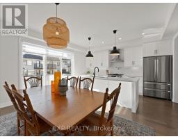 209 Vermont Avenue, Newmarket, ON L3X0M7 Photo 30