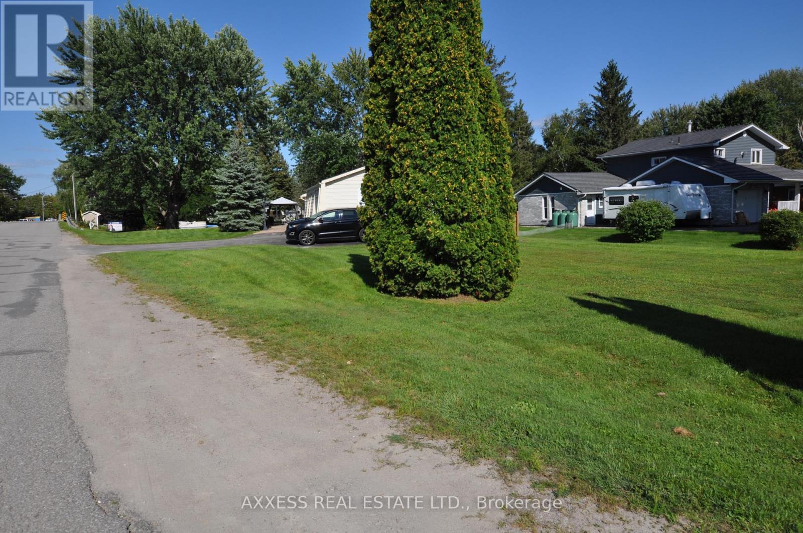 1 Pinetree Court — photo 34