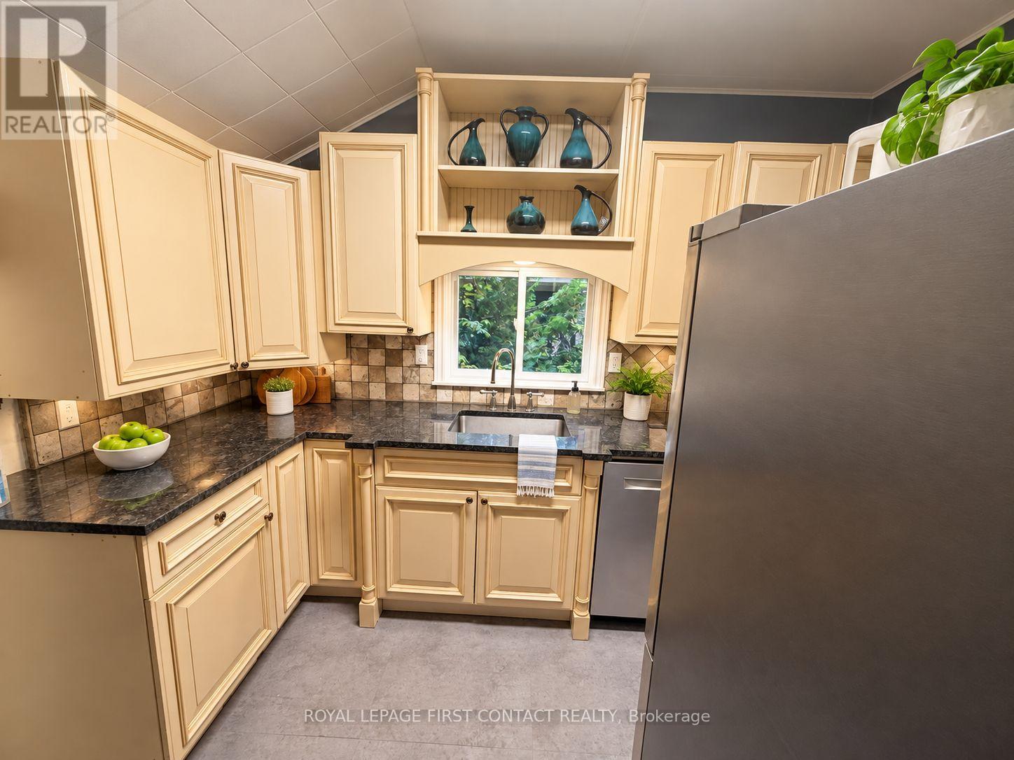235 SUNNIDALE ROAD S - 13