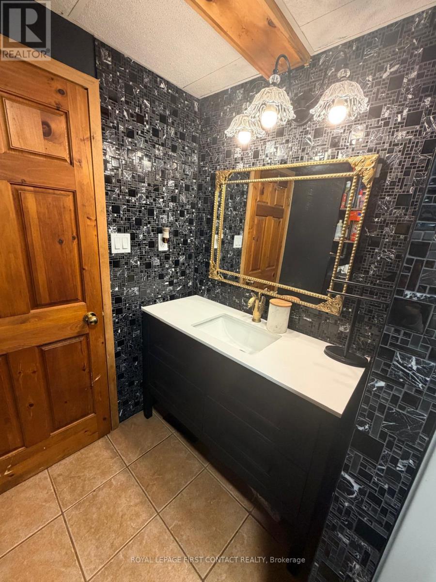 235 SUNNIDALE ROAD S - 22