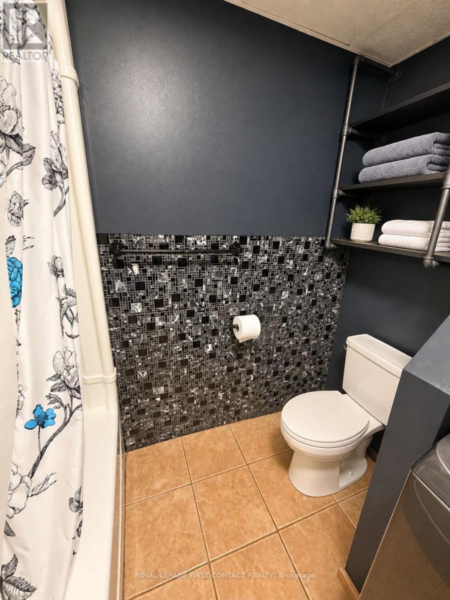 235 SUNNIDALE Road South, Wasaga Beach, ON photo 24