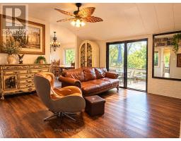 Living room - 235 Sunnidale Road S, Wasaga Beach, ON L9Z2T4 Photo 11