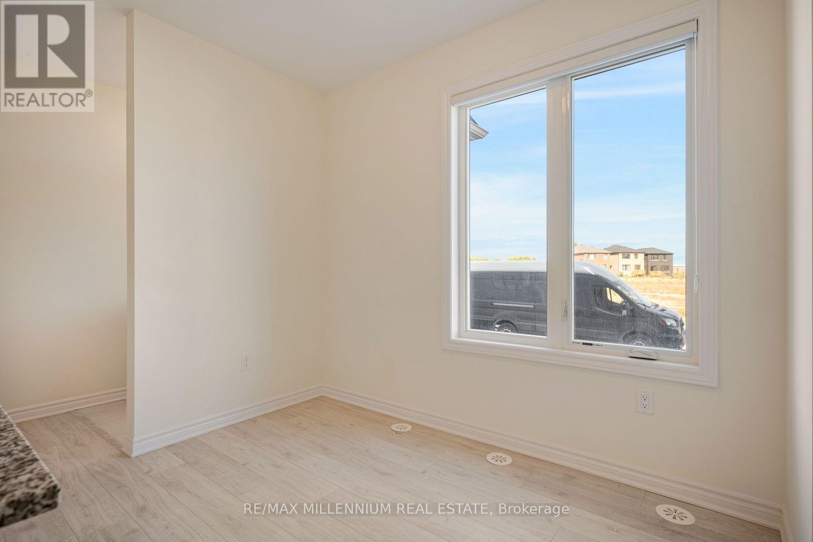 10 Thornbird Crescent — photo 17