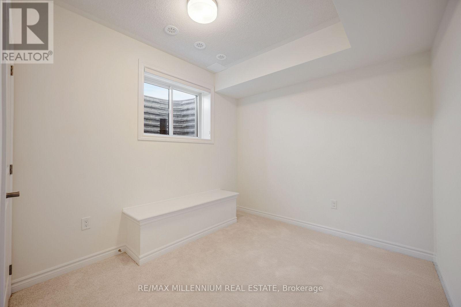 10 Thornbird Crescent — photo 23