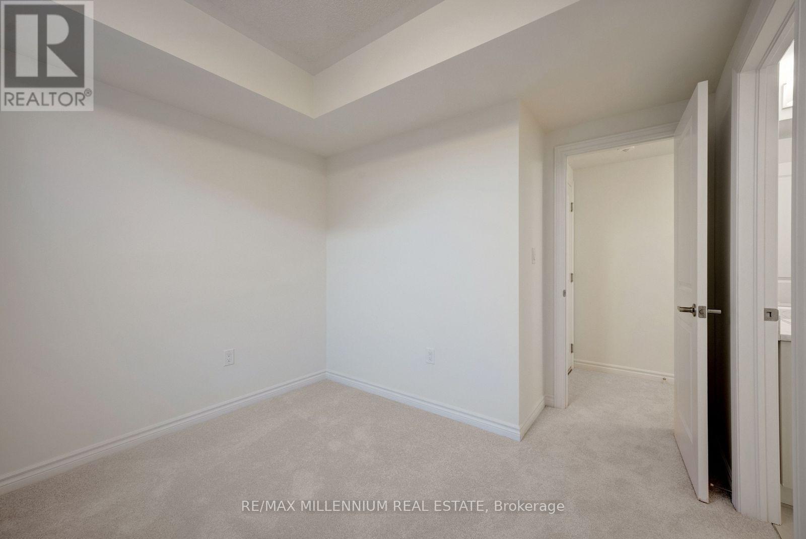 10 Thornbird Crescent — photo 24